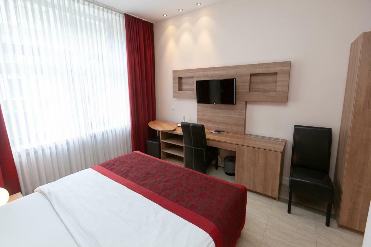 Hotel Prinz Anton Dusseldorf Ngoại thất bức ảnh